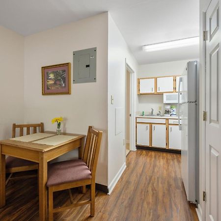 Affordable Suites Greenville Exterior photo