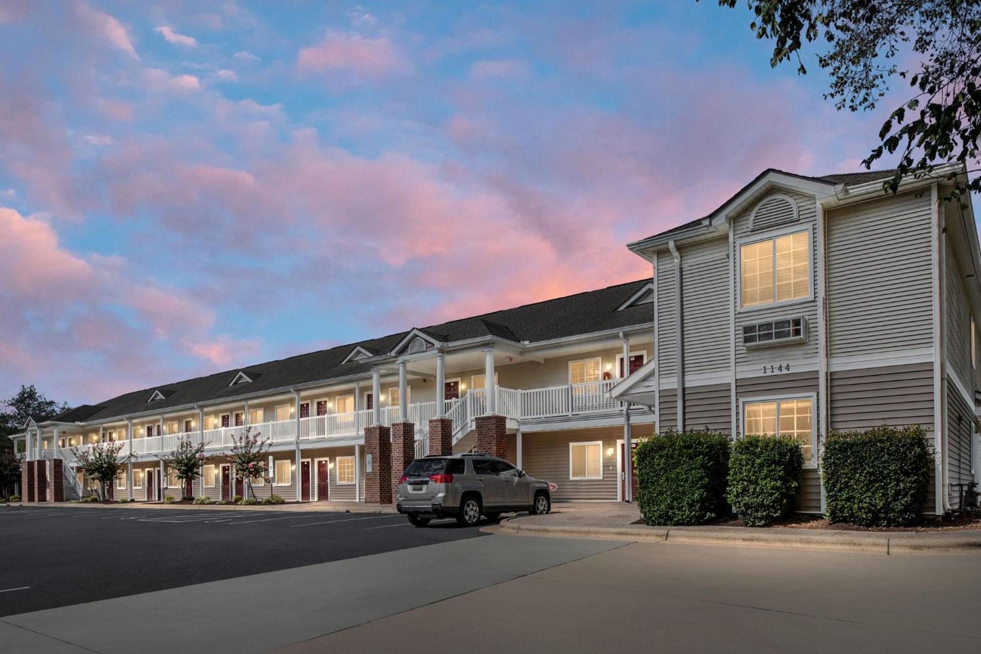Affordable Suites Greenville Exterior photo